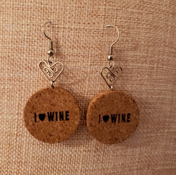 16- Wine Cork Lovers Earrings Wine Cork Gift Handmade NWT - Picture 1 of 2